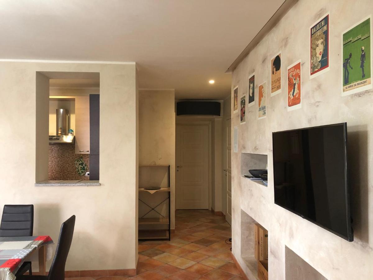 La Casa Blu Apartment Montegrosso d'Asti Bagian luar foto