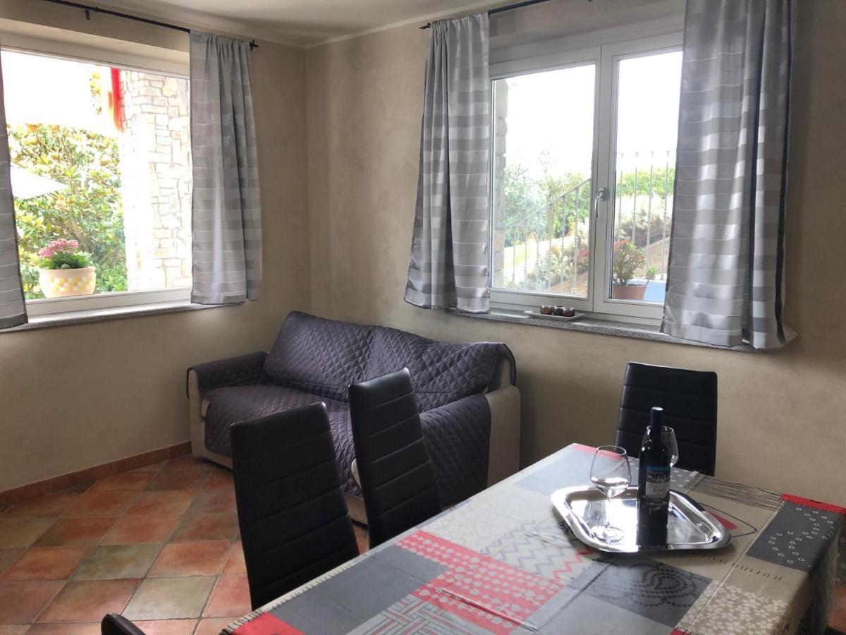La Casa Blu Apartment Montegrosso d'Asti Bagian luar foto